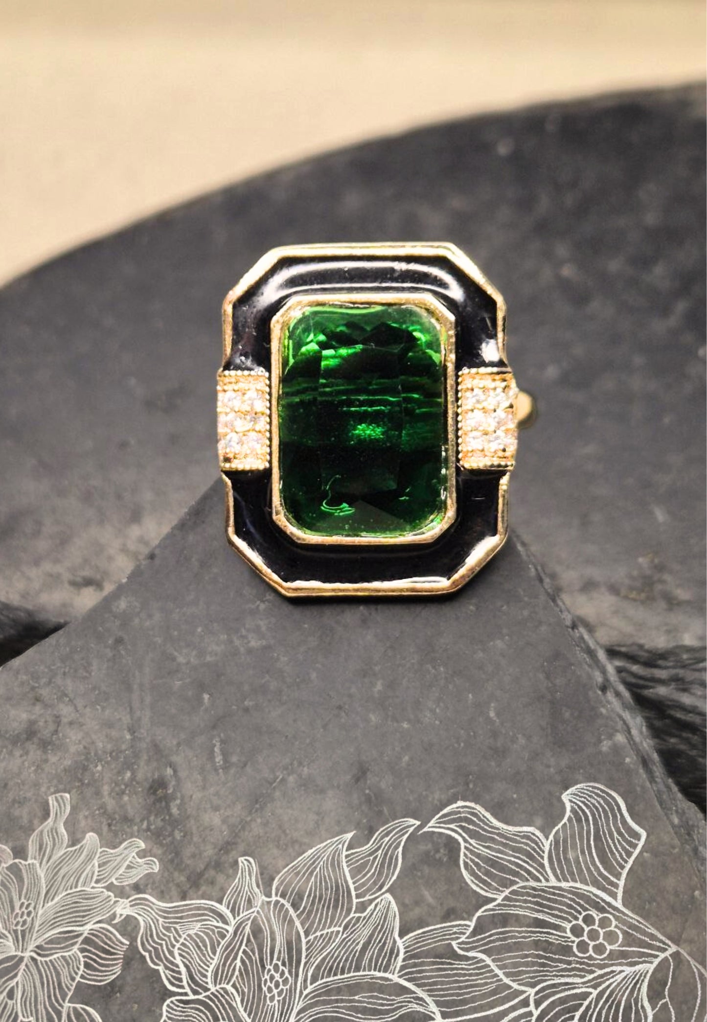 Green Stone Miros Adjustable Ring